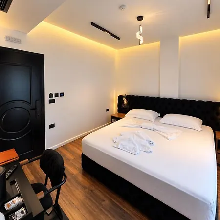 Martin Empire Hotel Gjirokastër
